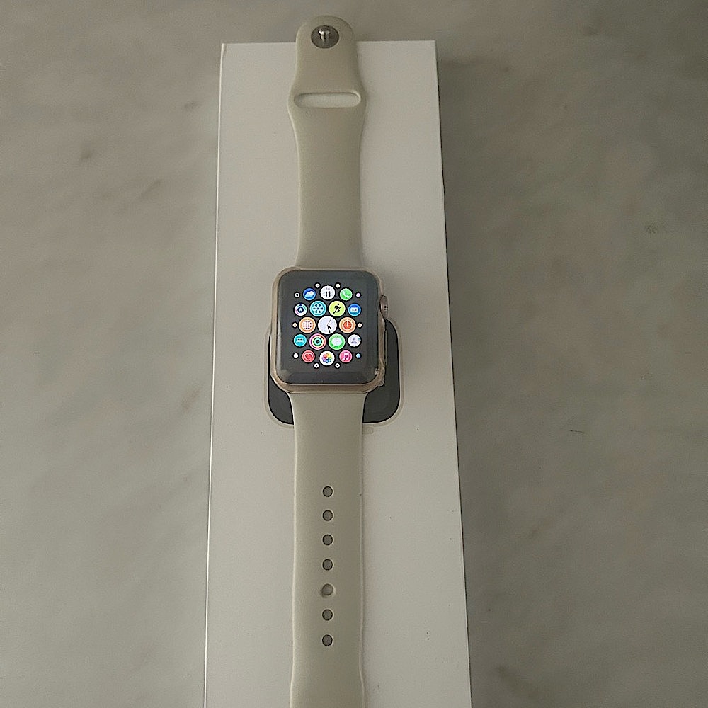 Apple Smart iWatch, series 3, 38mm face